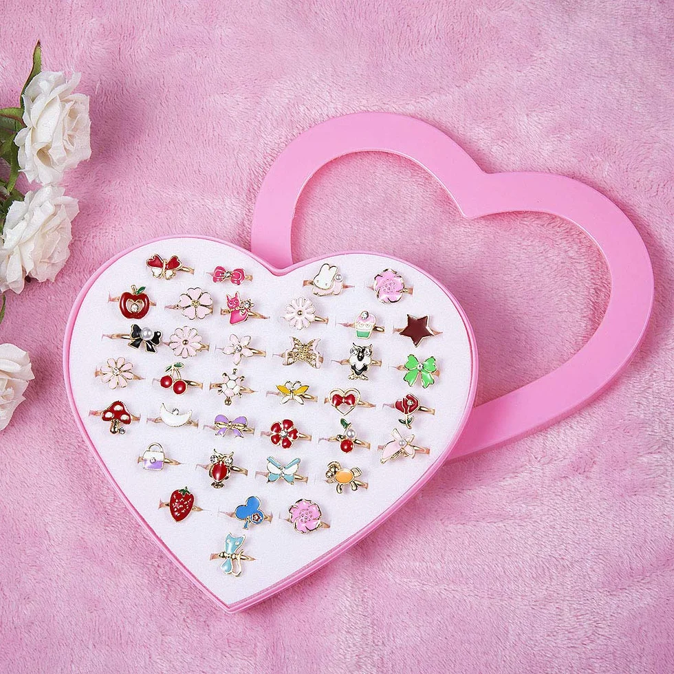 Diealles Shine 36 Pièces Bagues pour Enfants, Ensemble de Bagues Petites Filles avec Boîte Coeur Rose