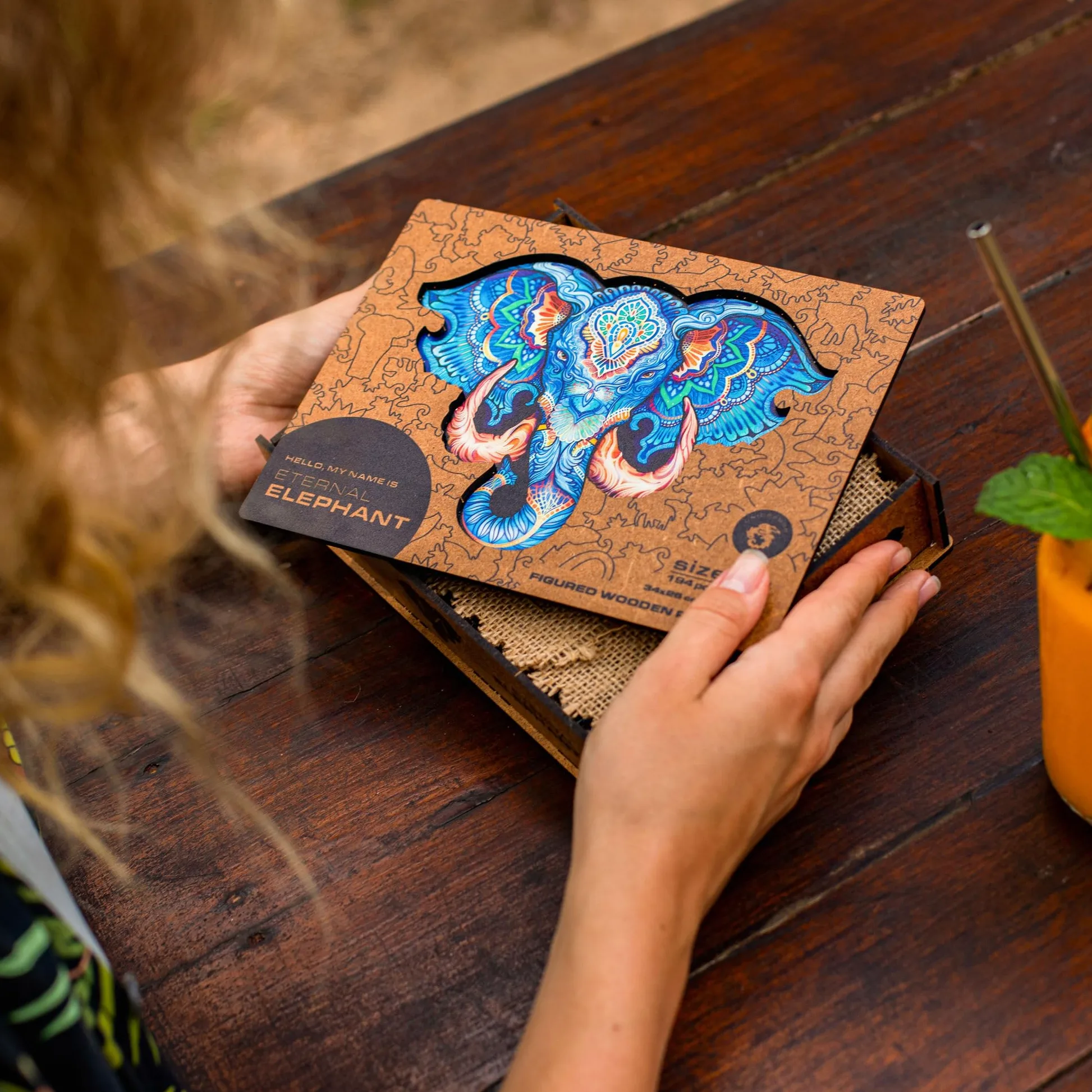 UNIDRAGON Puzzle en Bois - Eternal Elephant Jigsaw Puzzle - 700 pcs | Royal Size 62.0 x 47.0 cm - Pièces de Forme Unique - Bois Découpé au Laser - Coffret Cadeau en Bois - Puzzle pour Adultes