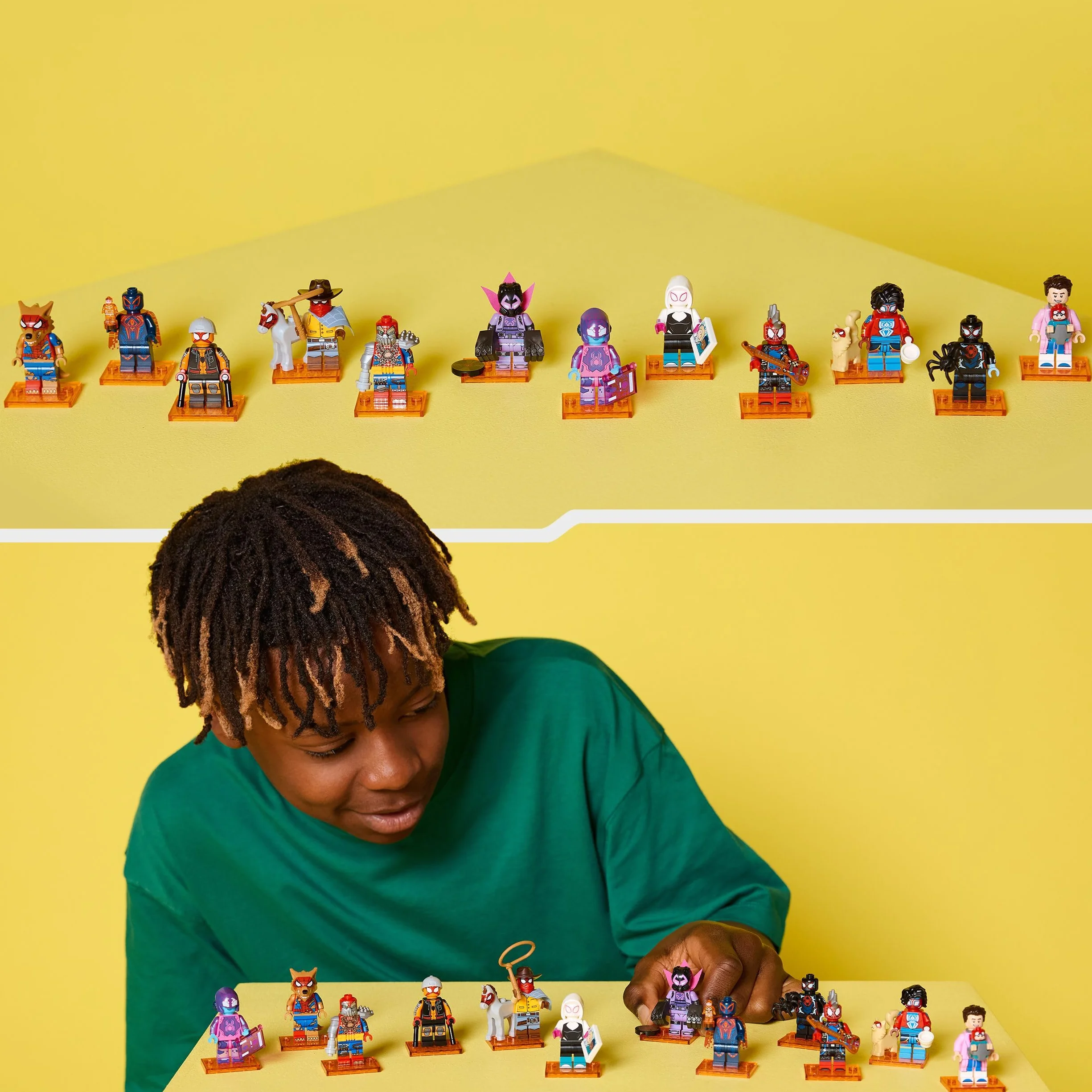 LEGO Minifigures Spider-Man: Across The Spider-Verse 71050 Boîte Mystère – 1 des 12 Jouets de Collection pour Enfant dès 5 Ans