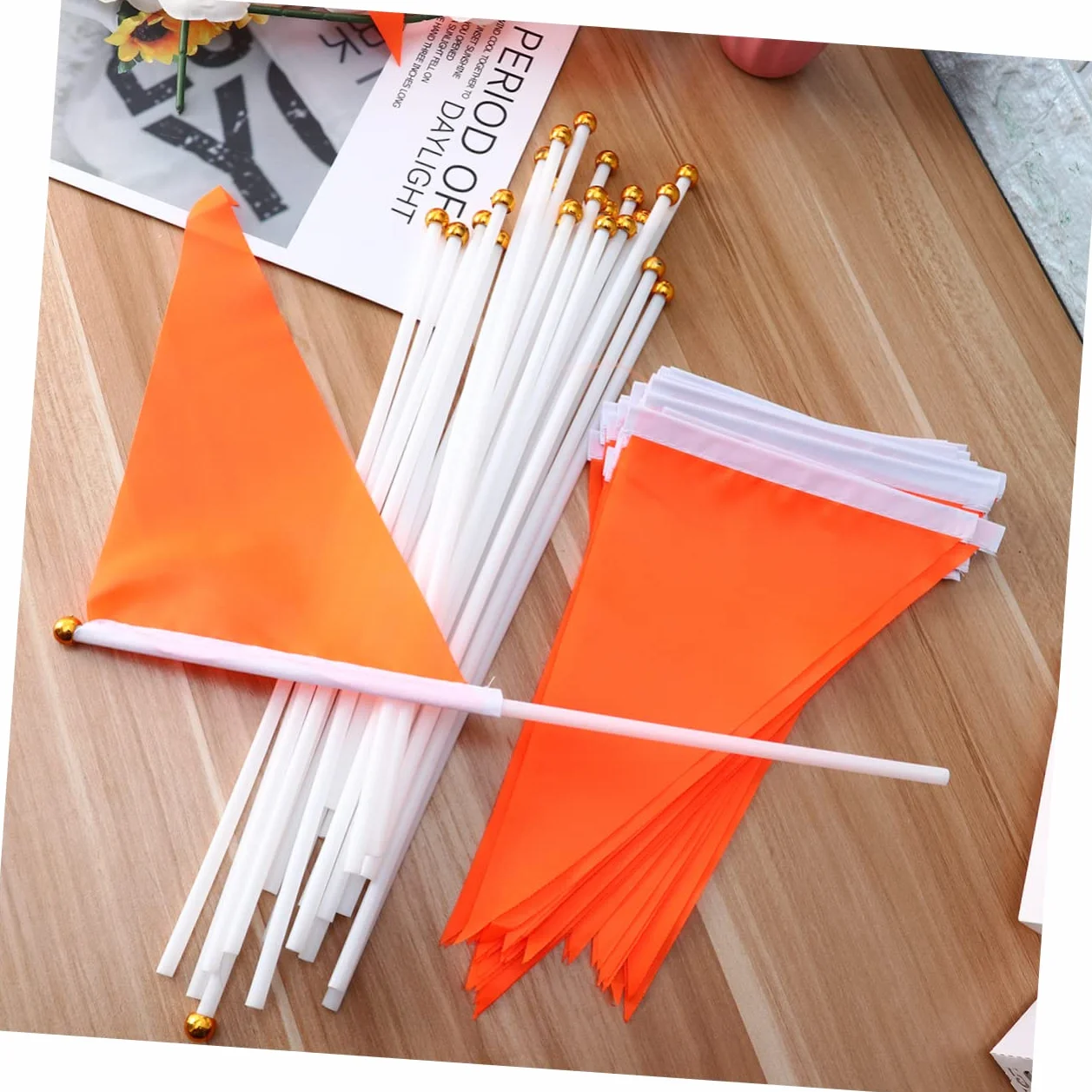 BESPORTBLE 50 Pièces Bannière Triangulaire Orange en Polyester et Plastique Portable