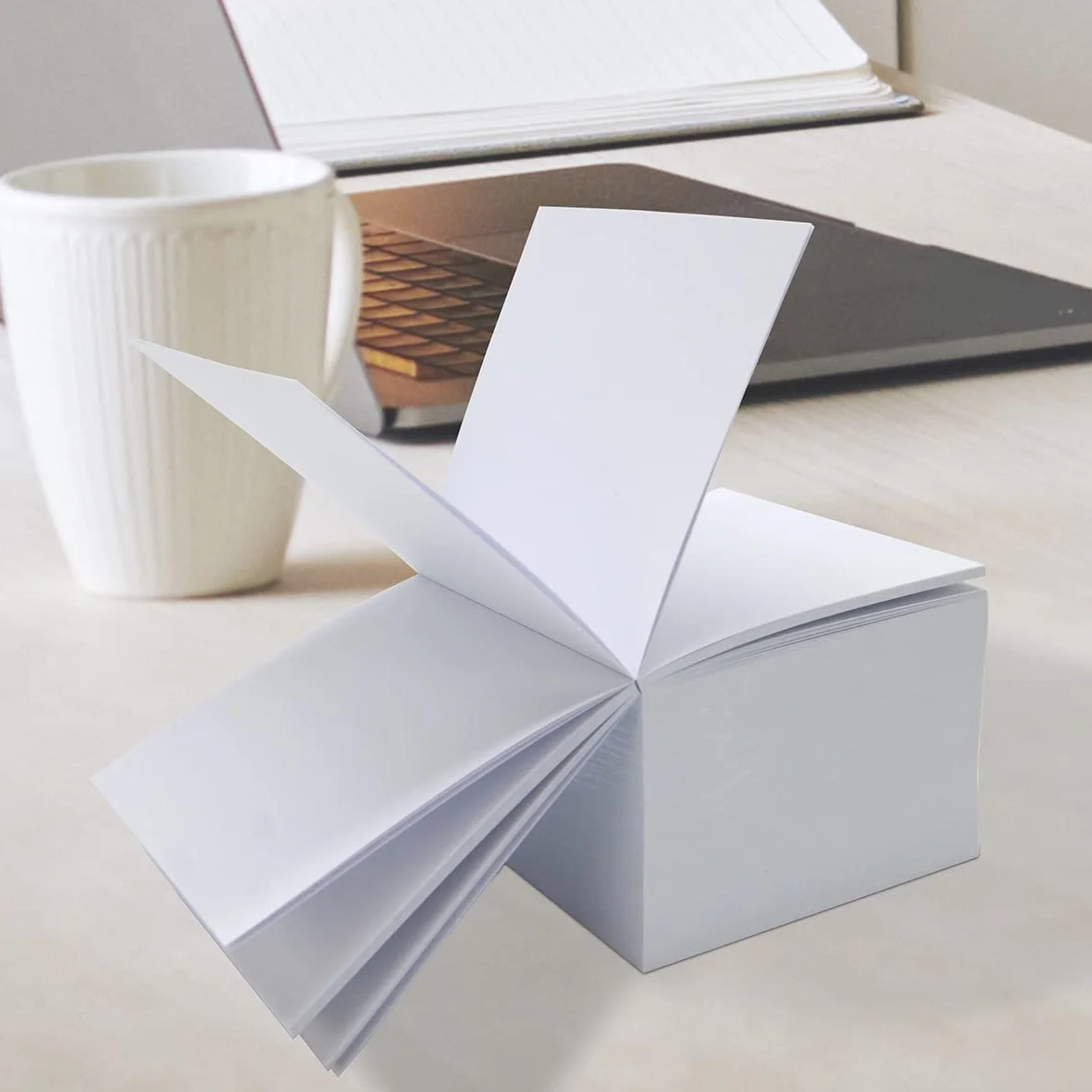 WAYTEX Bloc mémo cube 700 notes blanches 9 x 9 cm dos encollé