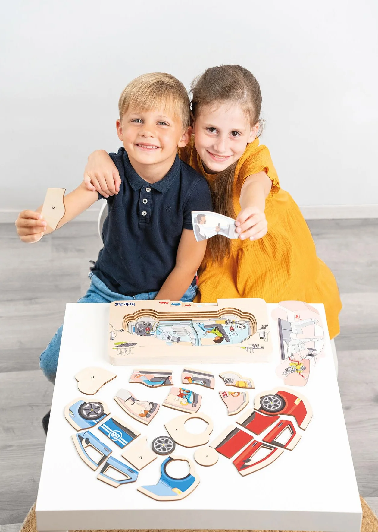 Beleduc Puzzle de couches de voiture, puzzle éducatif en bois 5 couches - Jouet motricité dès 4 ans - Montessori - Construction véhicule