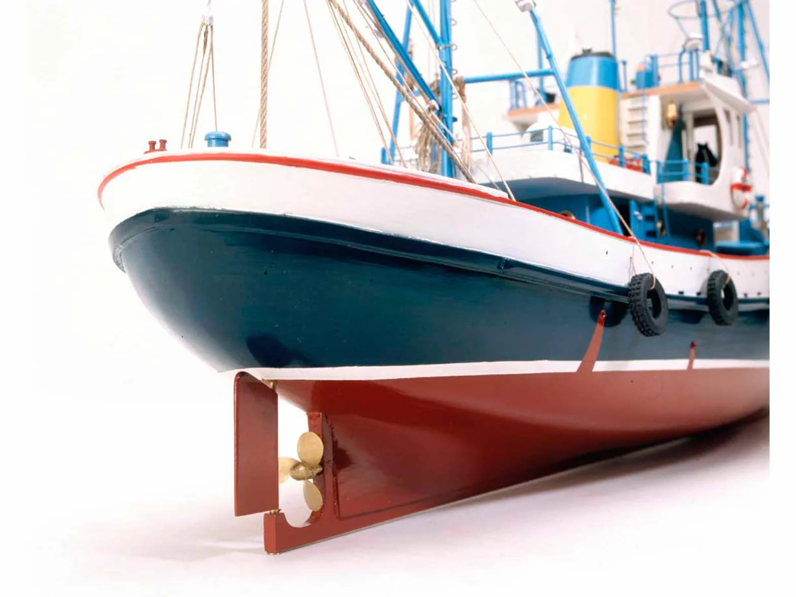 Artesanía Latina Maquette Bateau Bois Thonier Mar Cantábrico Marina II Échelle 1:50 Modèle 20506 Niveau Avancé