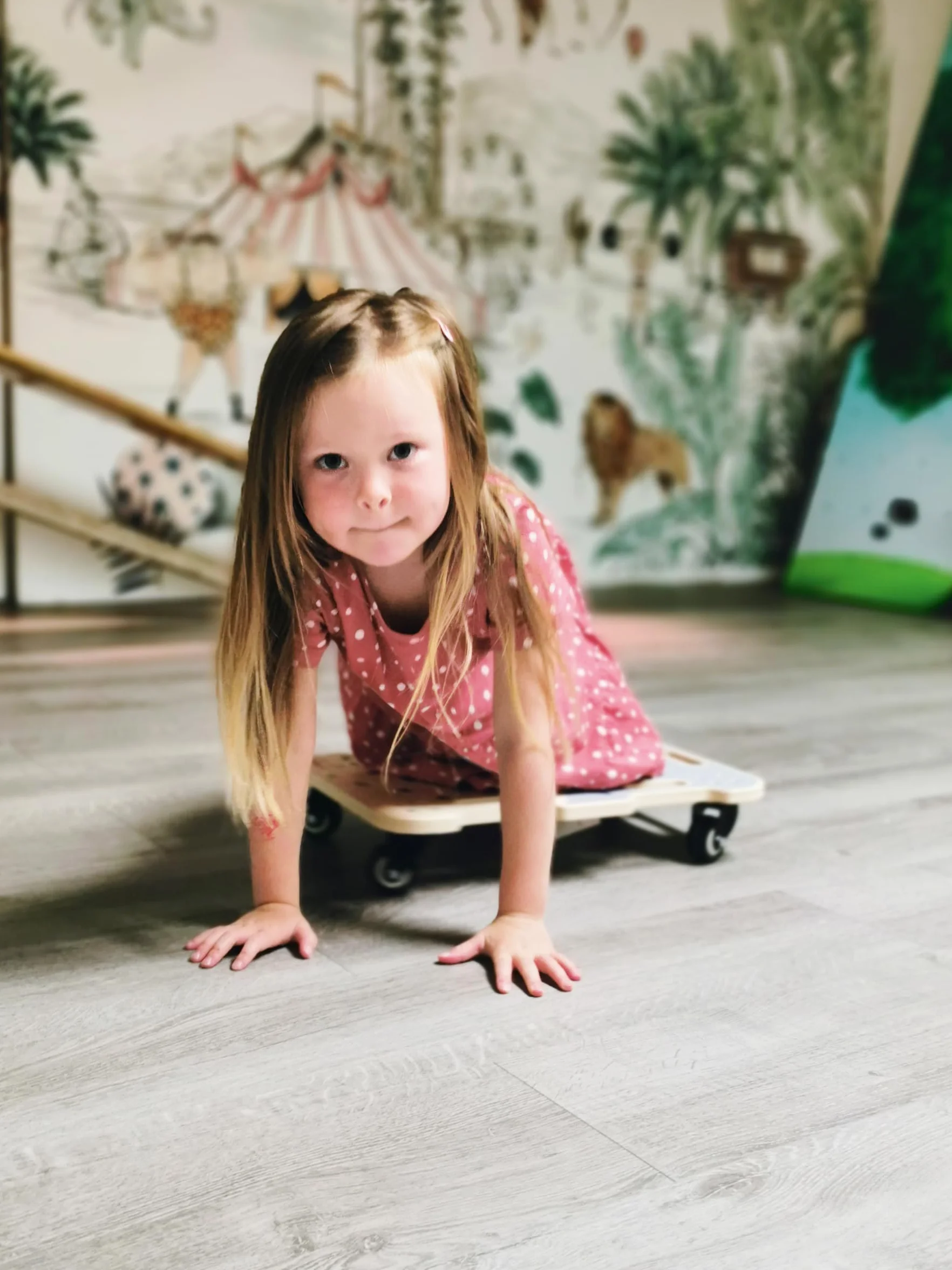 Planche à roulettes Adventure en bois pour enfants, avec poignées et poulies, dès 3 ans