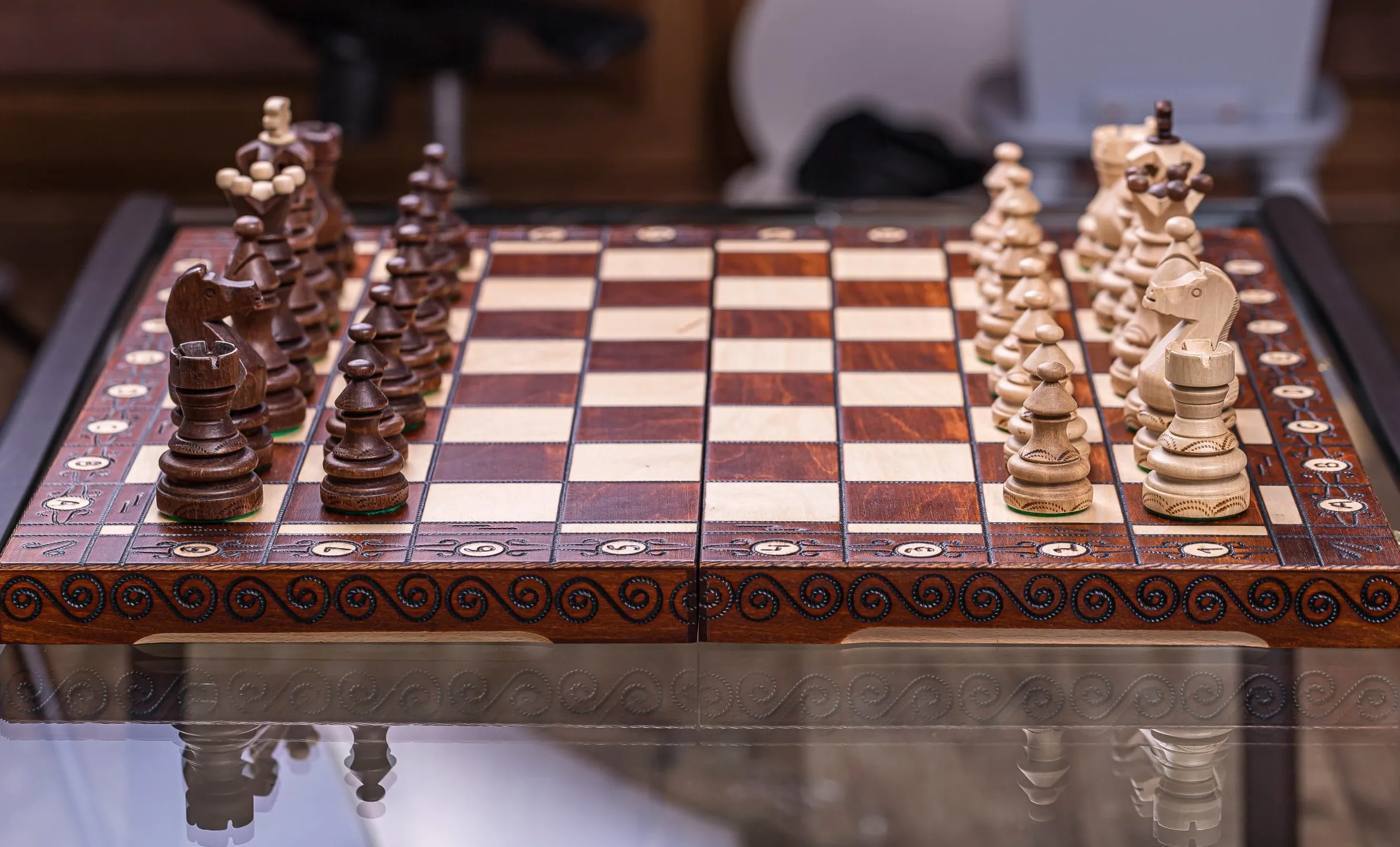 Échecs en Bois Imperator - 52 x 52 cm - Emballage Cadeau - Échiquier & Pièces d’échecs Sculptées