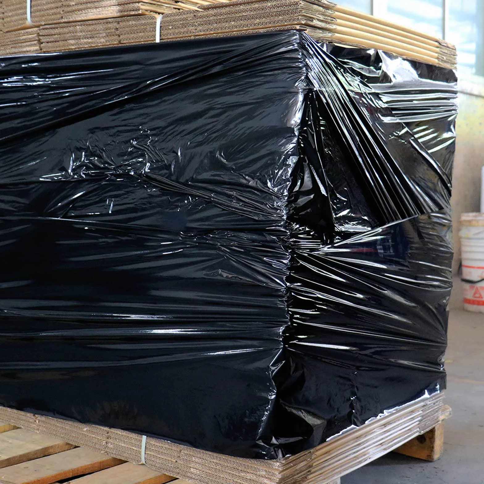 BOMEI PACK Film étirable déménagement 250m x 400mm x 17µm 4 rouleaux avec poignée