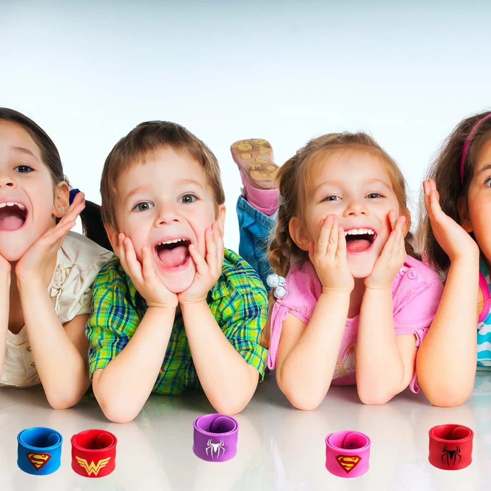 Super-héros Slap Bracelets Silicone pour Enfants Ensemble 10 Pièces
