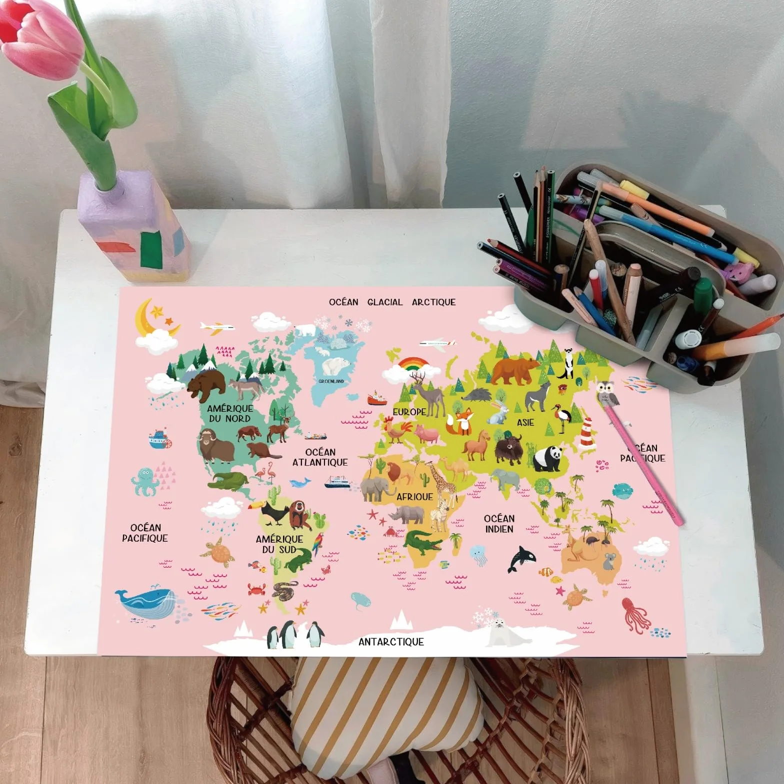 Carte du Monde Animaux Rose Français Sous-main Enfant 40x60cm Tapis Bureau Imperméable Cuir PU Double Face Effaçable