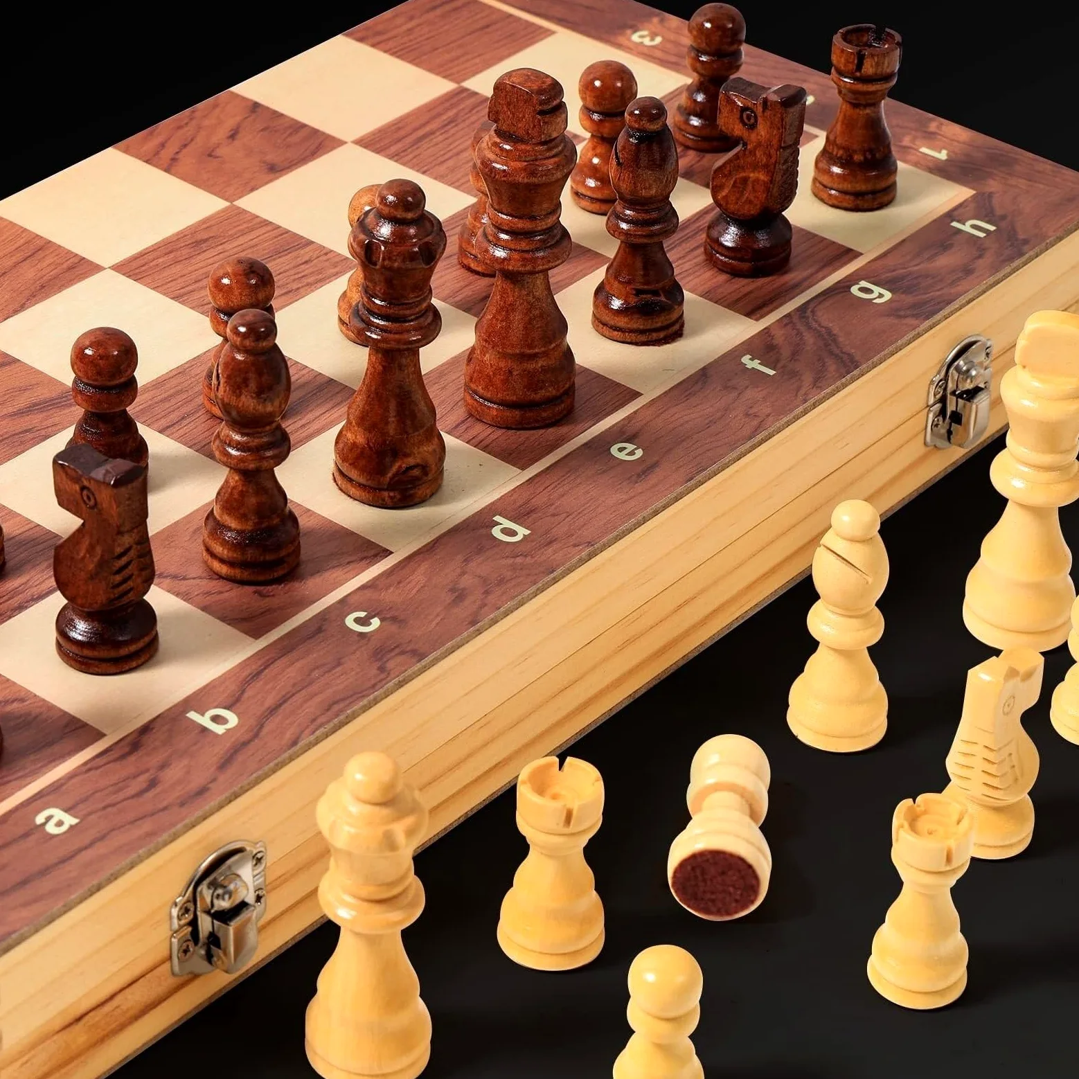 echiquier Jeu d'échecs magnétique Pliable en Bois avec 2 Reines, Plateau de Jeu intérieur for Le Rangement, for Adultes, Enfants et débutants, Grand échiquier echecs Jeu(39 * 39cm)