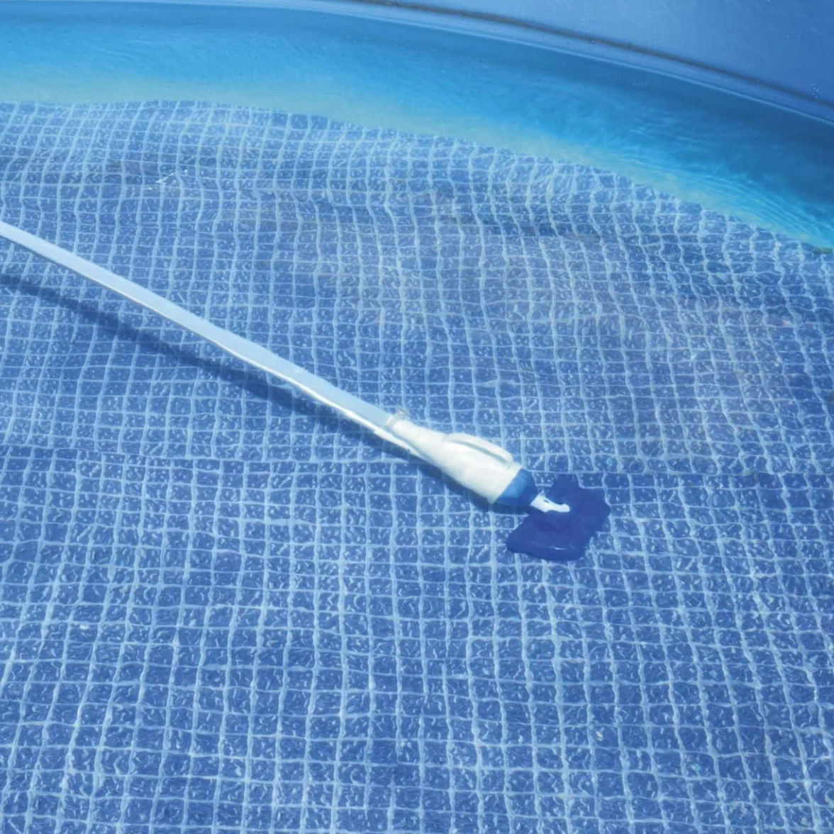 Bestway 58212 Aspirateur de Piscine Aquacrawl 2 Têtes de Balai, Tuyau, Manche Alu 4 X 60 cm Bleu